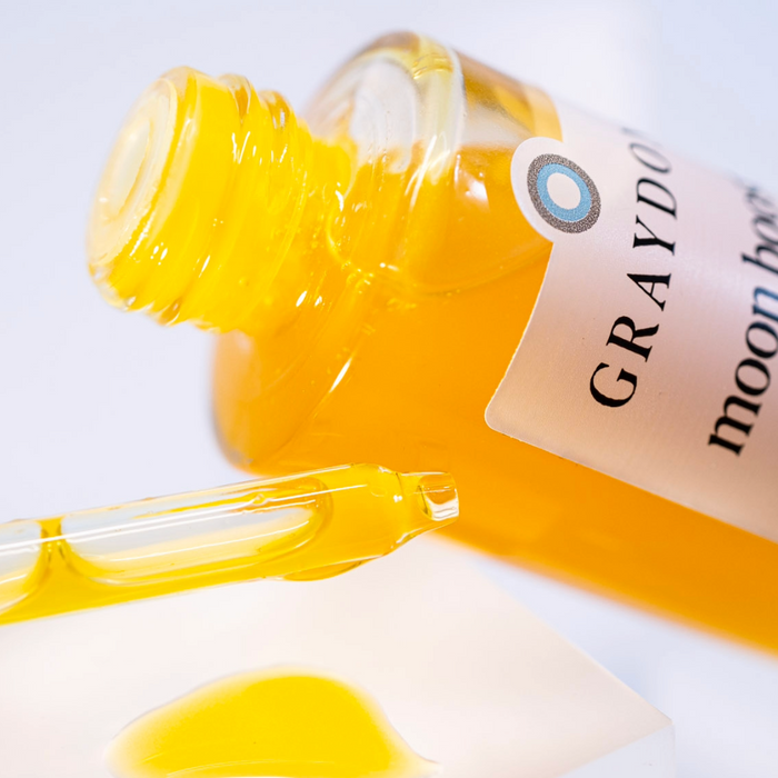 Get Ready for Moon Boost Brightening Multivitamin Serum